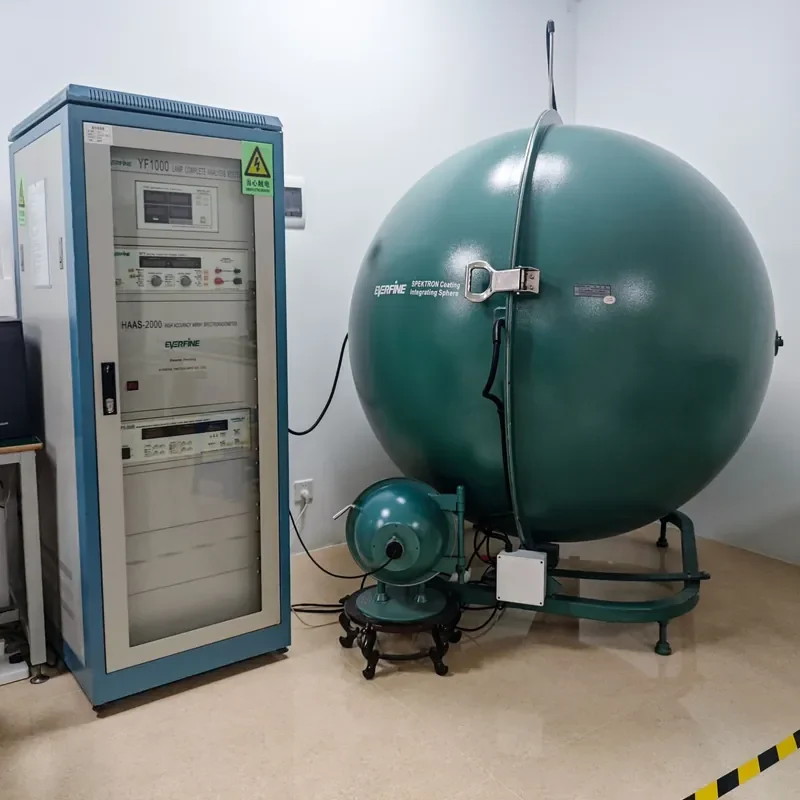 Esfera integradora del laboratorio fotoeléctrico de DENO